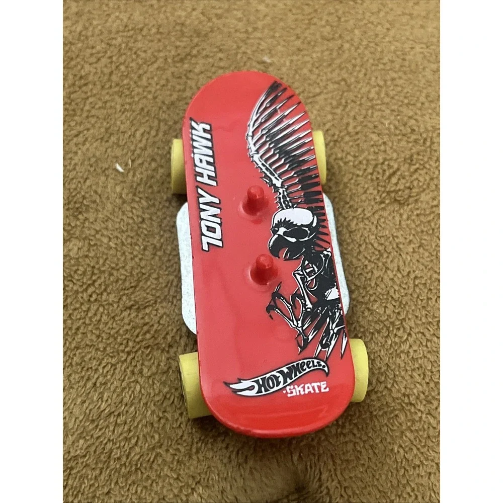 Hot Wheels Skate Grom - Tony Hawk - Xtreme Sports Series‎ 1/5 Vintage 2013 Toy